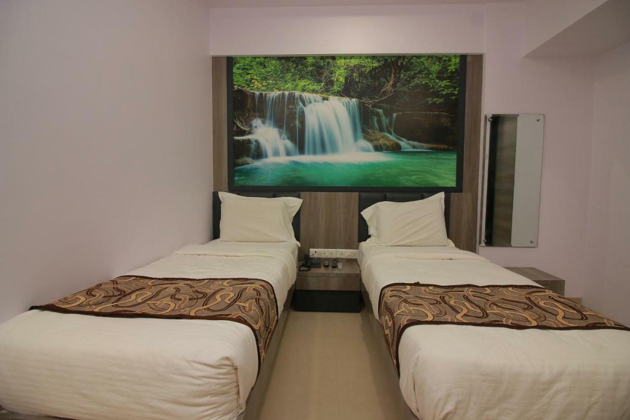 Hotel Apex Navi Mumbai Exterior photo